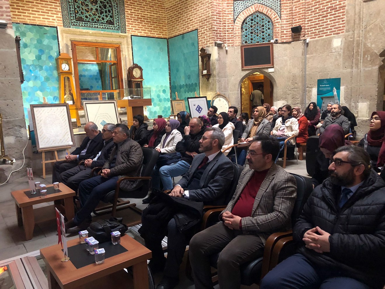 Hat Sergisi